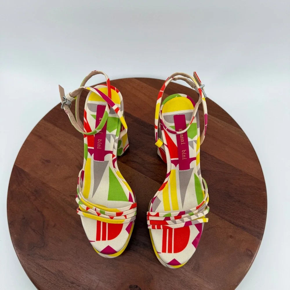 Gianni Bini Womens 7M Multicolor Geometric Abstract Platform Block Heel Sandals